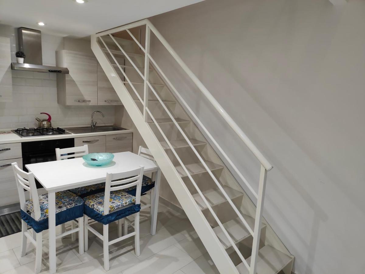 Il Geco Apartment Napoli Bagian luar foto