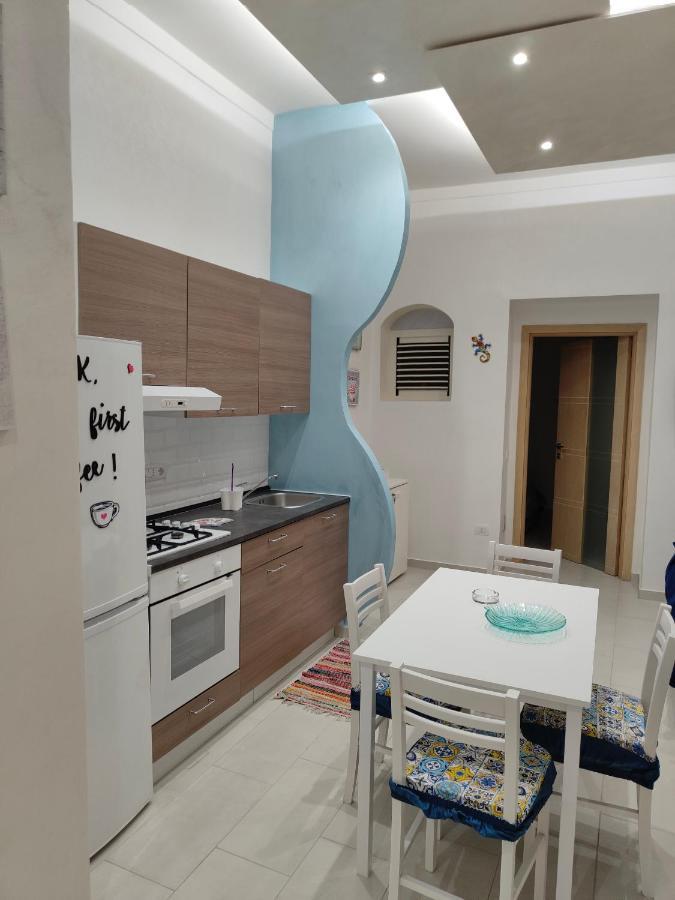 Il Geco Apartment Napoli Bagian luar foto